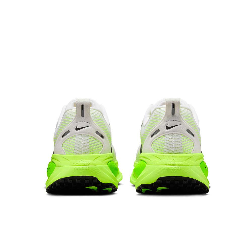 Zapatilla Nike Vomero 18 HM6804-102