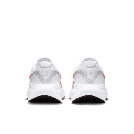 Zapatilla Nike Revolution 8 HJ9198-102