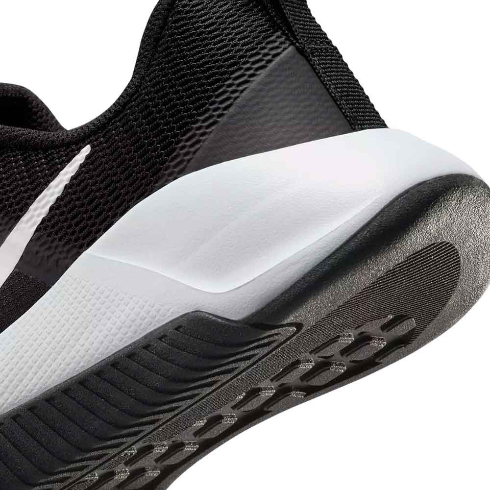 Zapatilla Nike MC Trainer 3 FQ1831-010