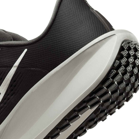 Zapatilla Nike Quest 6 FD6033-200