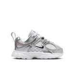 Zapatilla Nike V5 RNR HQ6413-100