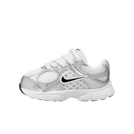 Zapatilla Nike V5 RNR HQ6413-100