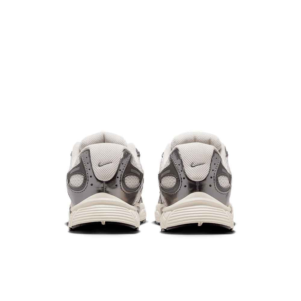 Zapatilla Nike V5 RNR HQ6411-003