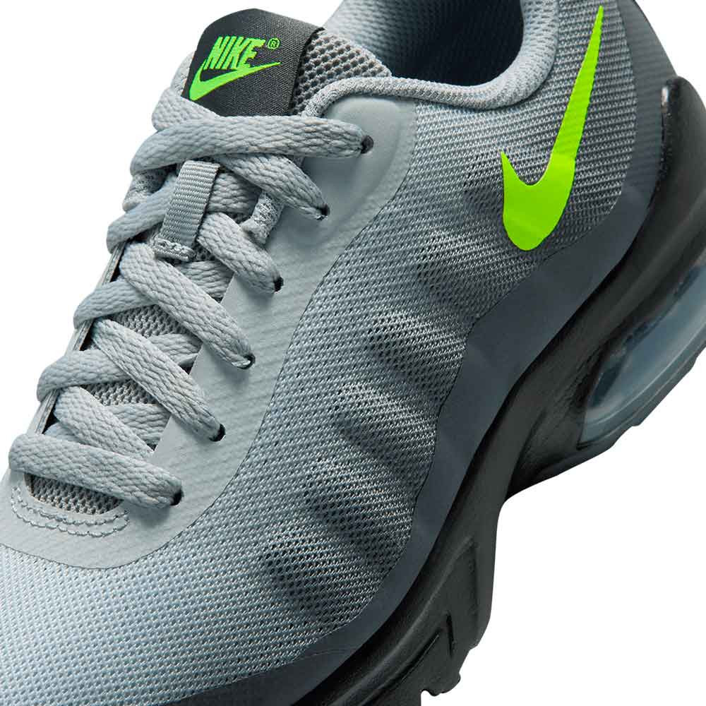 Zapatilla Nike Air Max Invigor 749572-016