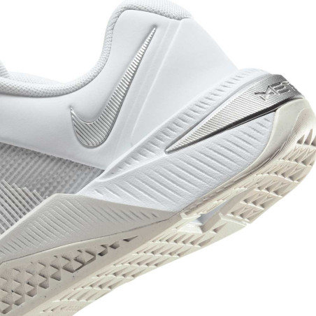 Zapatilla Nike Metcon 10 HQ2620-100