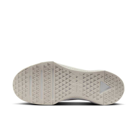 Zapatilla Nike Metcon 10 HQ2620-100