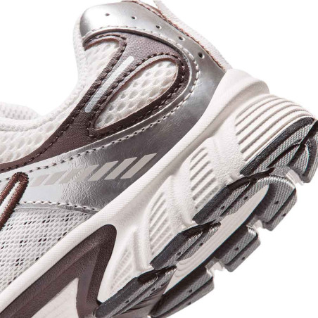 Zapatilla Nike V5 RNR IR2305-005