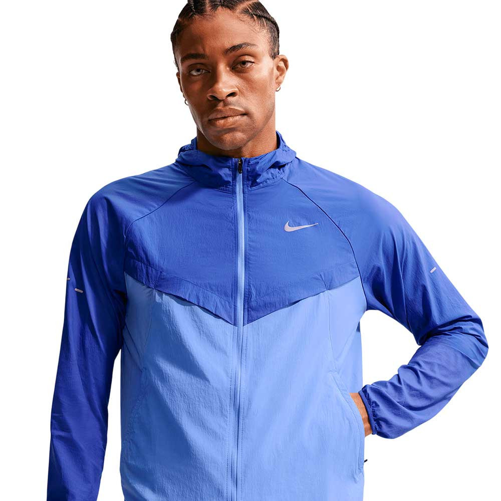 Cortavientos Nike Stride HV4548-430
