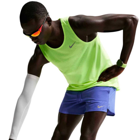 Pantalón Corto Nike Stride IF2038-430