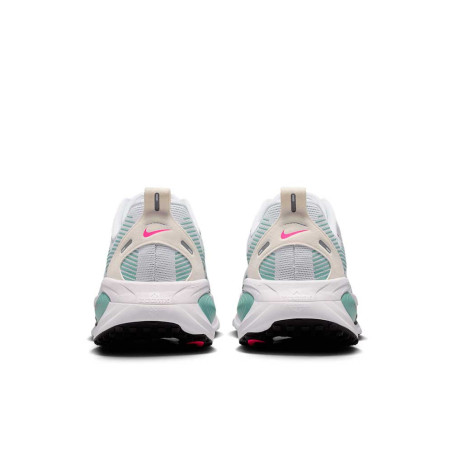 Zapatilla Nike Vomero 18 HM6803-110