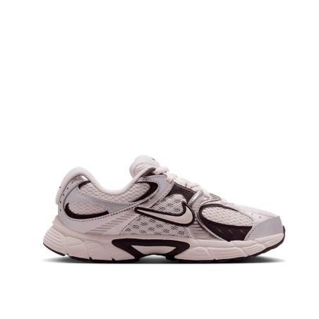 Zapatilla Nike V5 RNR HQ6411-005