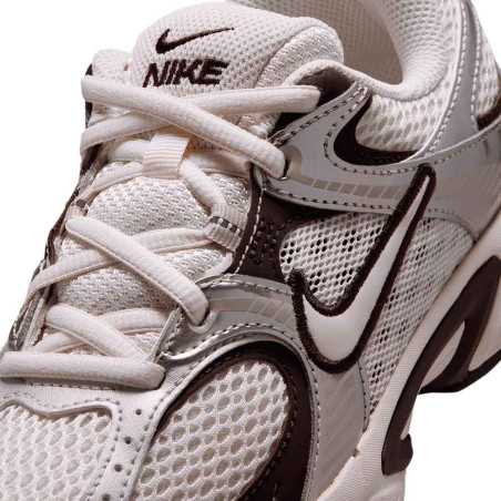 Zapatilla Nike V5 RNR HQ6411-005