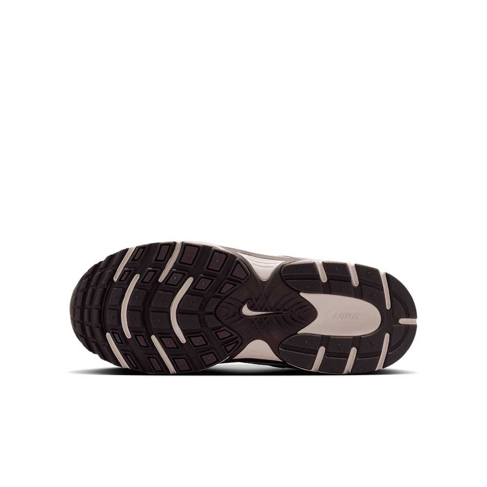 Zapatilla Nike V5 RNR HQ6411-005