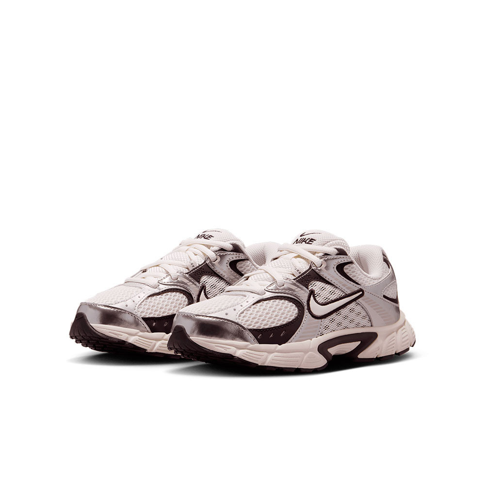 Zapatilla Nike V5 RNR HQ6411-005