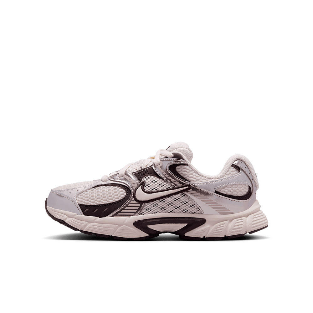 Zapatilla Nike V5 RNR HQ6411-005