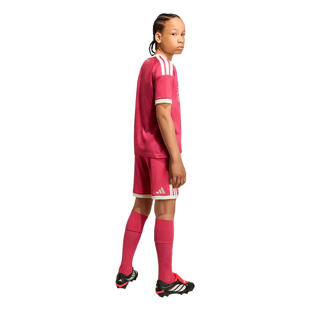 Kit adidas Real Madrid KC3967