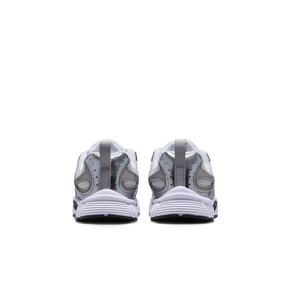 Zapatilla Nike V5 RNR HQ6412-100