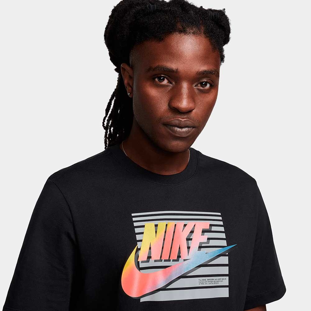 Camiseta Nike Futura FQ7995-010